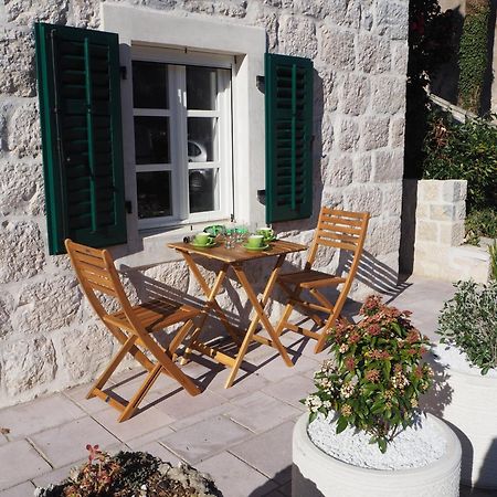 Romantic Stone House By The Sea **** Kotor Exterior photo