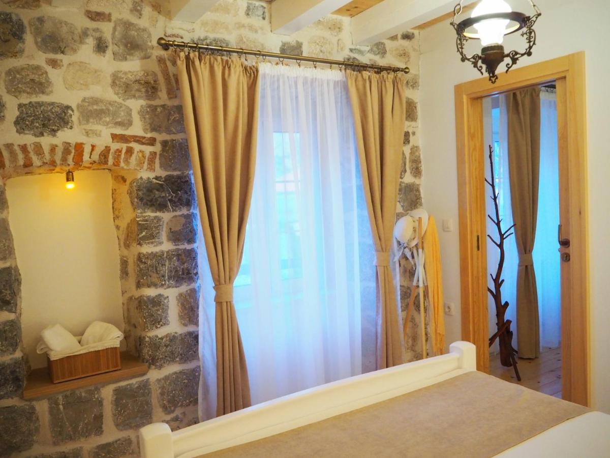 Romantic Stone House By The Sea **** Kotor Exterior photo
