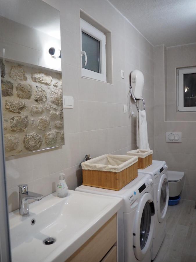 Romantic Stone House By The Sea **** Kotor Exterior photo