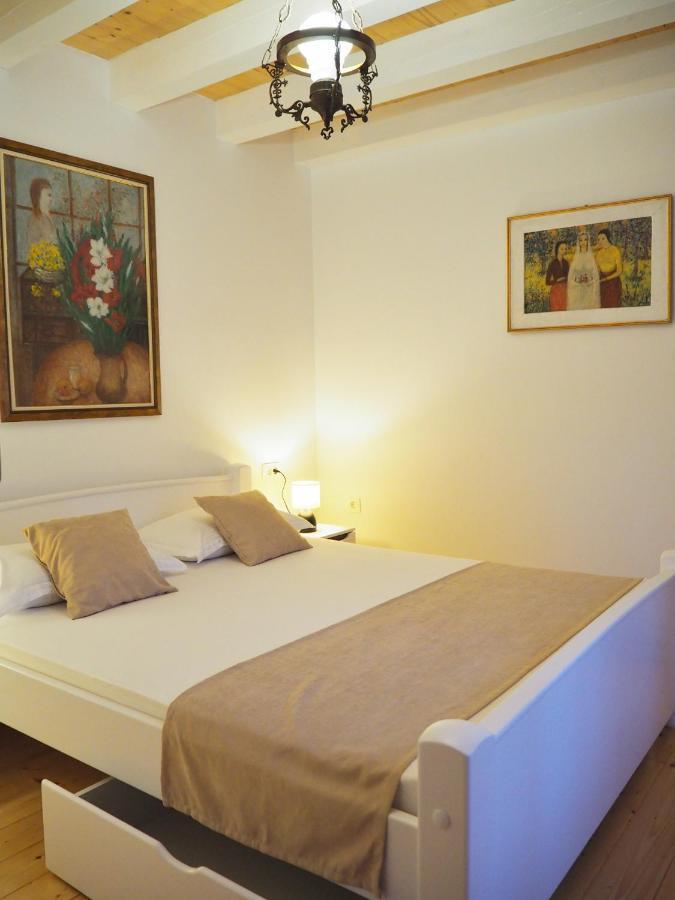 Romantic Stone House By The Sea **** Kotor Exterior photo