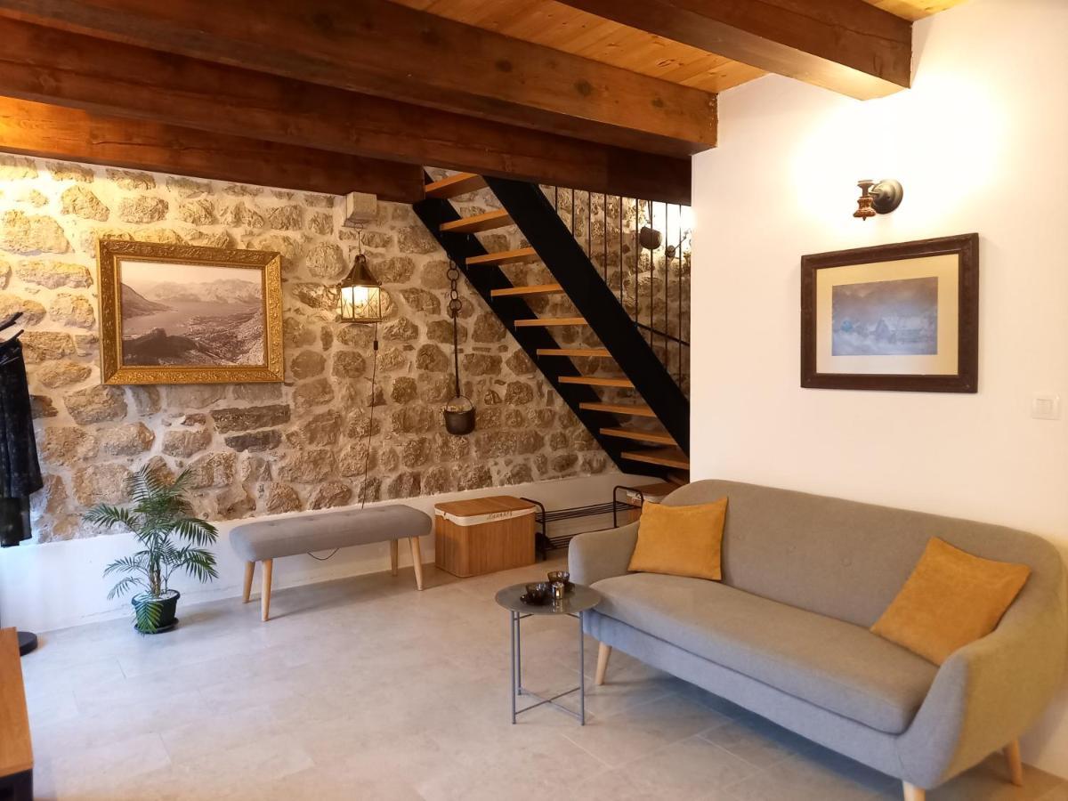 Romantic Stone House By The Sea **** Kotor Exterior photo
