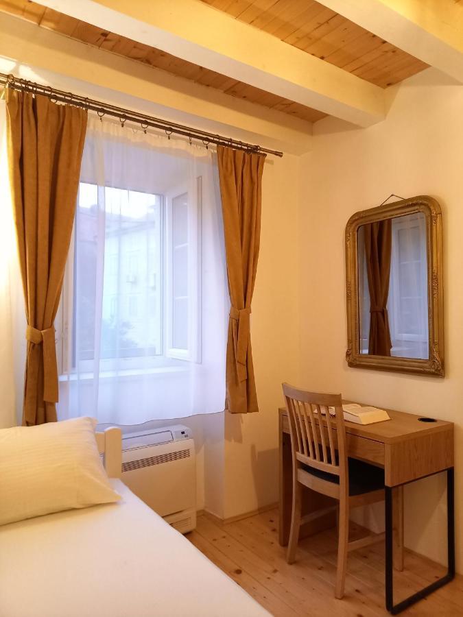Romantic Stone House By The Sea **** Kotor Exterior photo